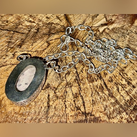 Dendritic Agate Pendant Necklace - Picture 6 of 13